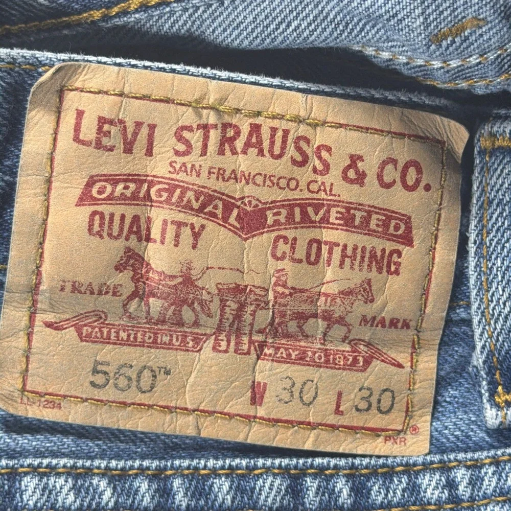 VTG Levis‎ 560 Jeans Men W30 Comfort Fit Blue Medium Wash Denim Relaxed Fit Y2K